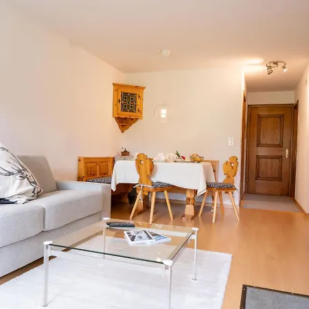 Chesa Paluedin 10 - By Interhome Appartement *