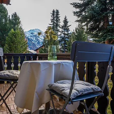 Chesa Paluedin 10 - By Interhome Apartman