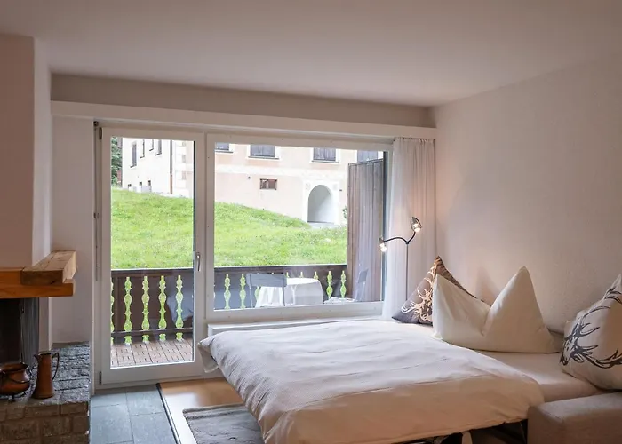 Chesa Paluedin 10 - By Interhome