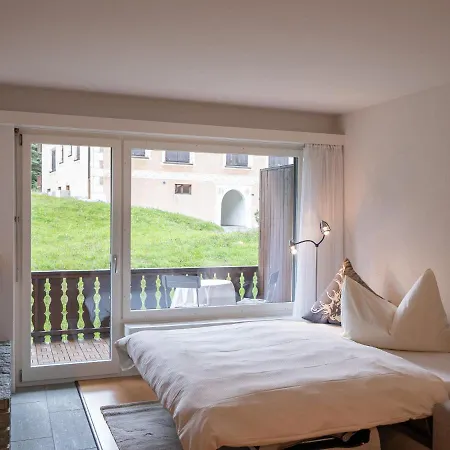 Chesa Paluedin 10 - By Interhome